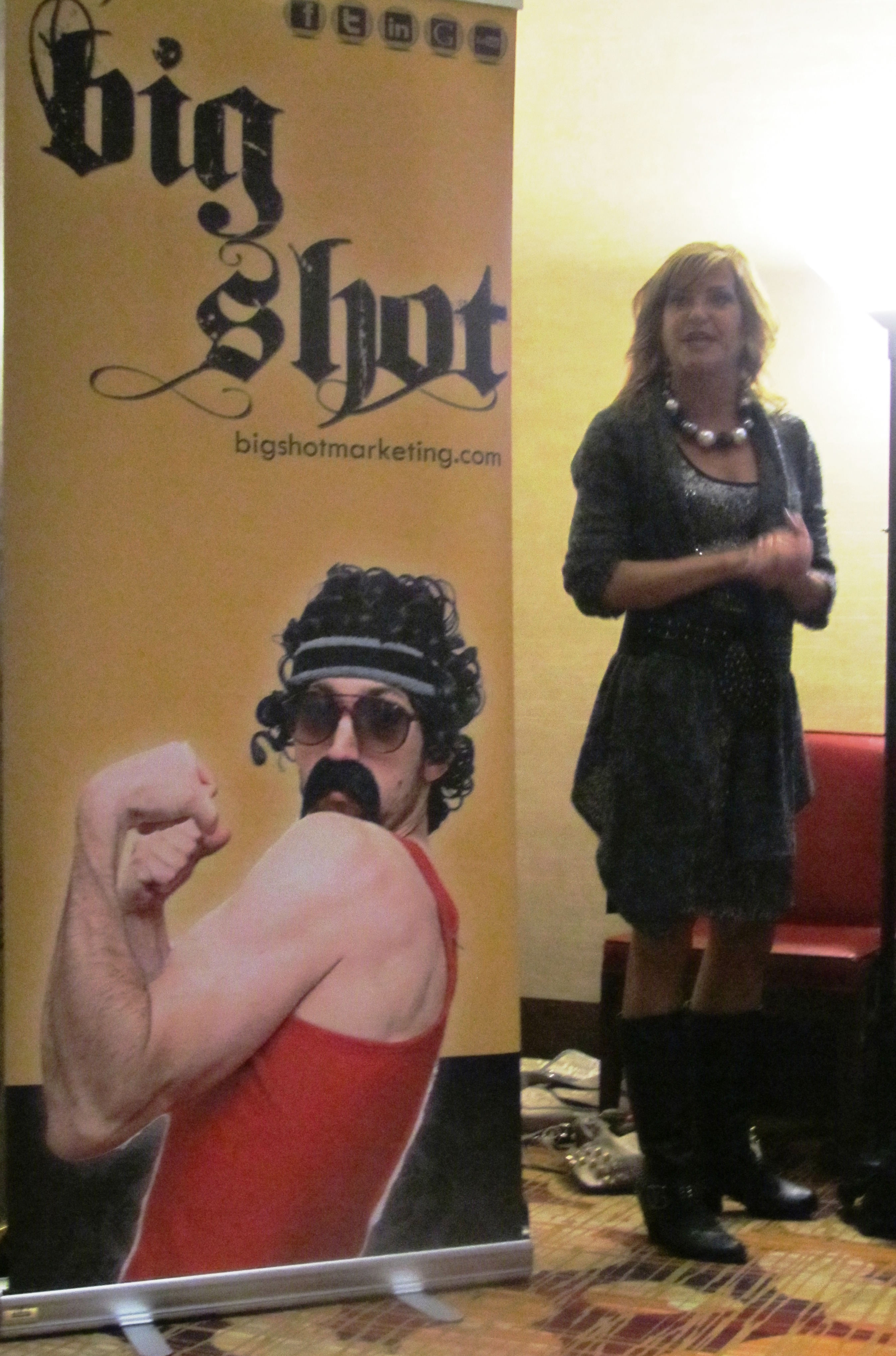 News small post card thumbnail