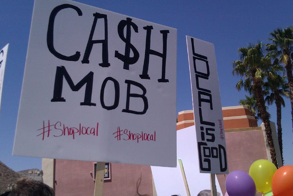 News small post card thumbnail