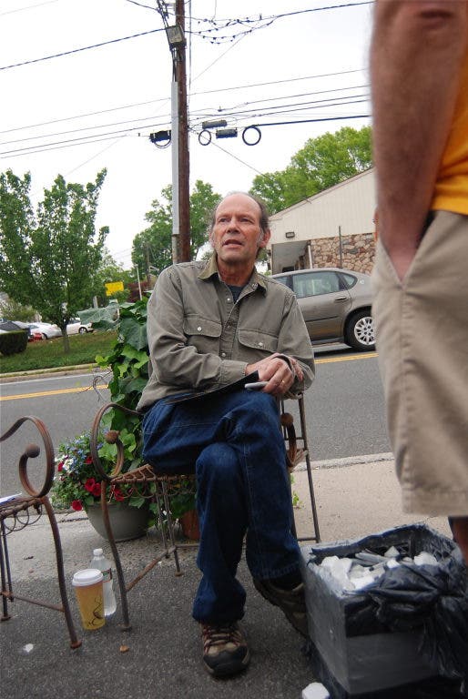 News small post card thumbnail