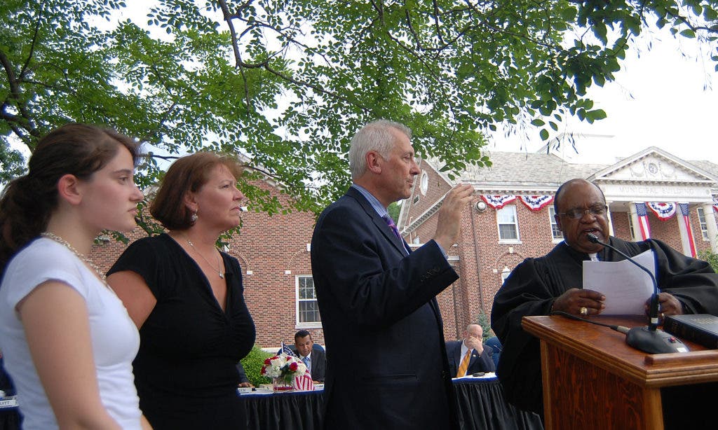 PHOTOS: New Teaneck Council Members Sworn In | Teaneck, NJ Patch