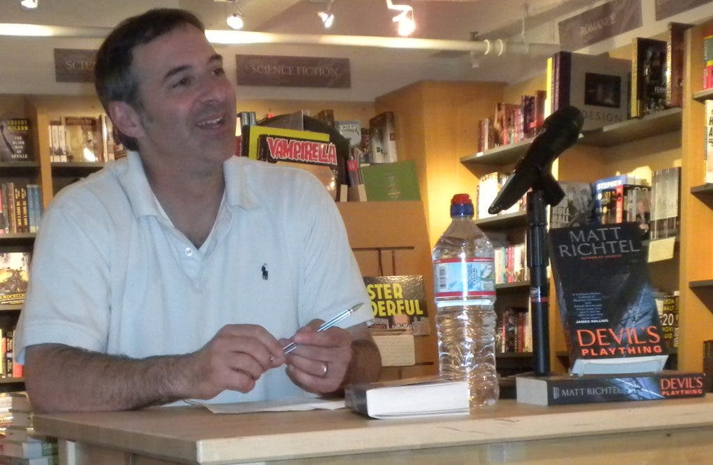 News small post card thumbnail