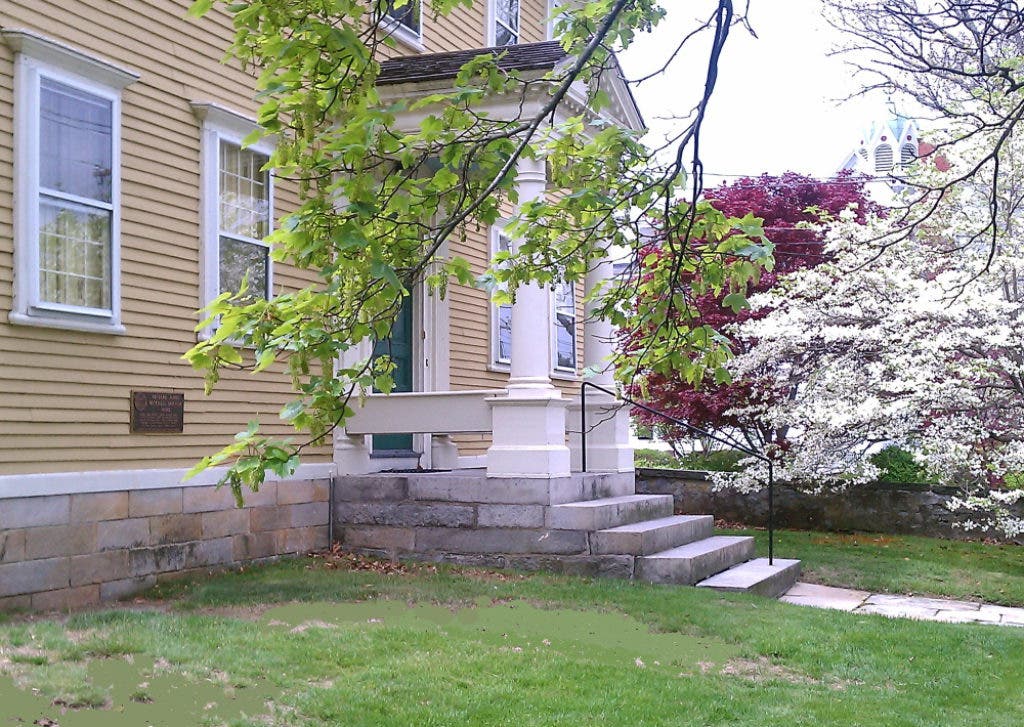 News small post card thumbnail