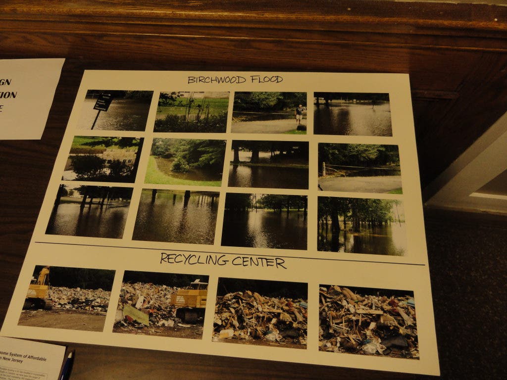 News small post card thumbnail