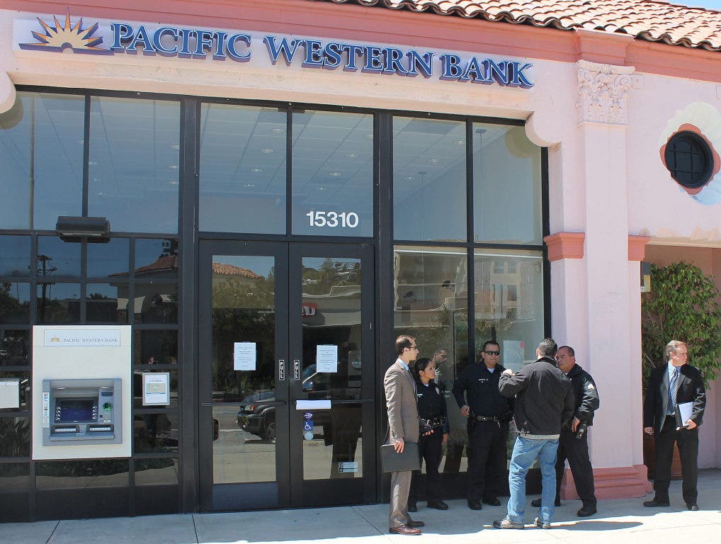 UPDATE: Man With Handgun Robs Pacific Western Bank | Pacific Palisades ...