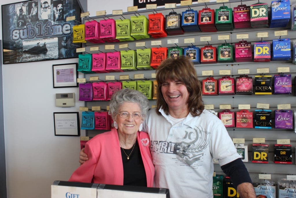 News small post card thumbnail