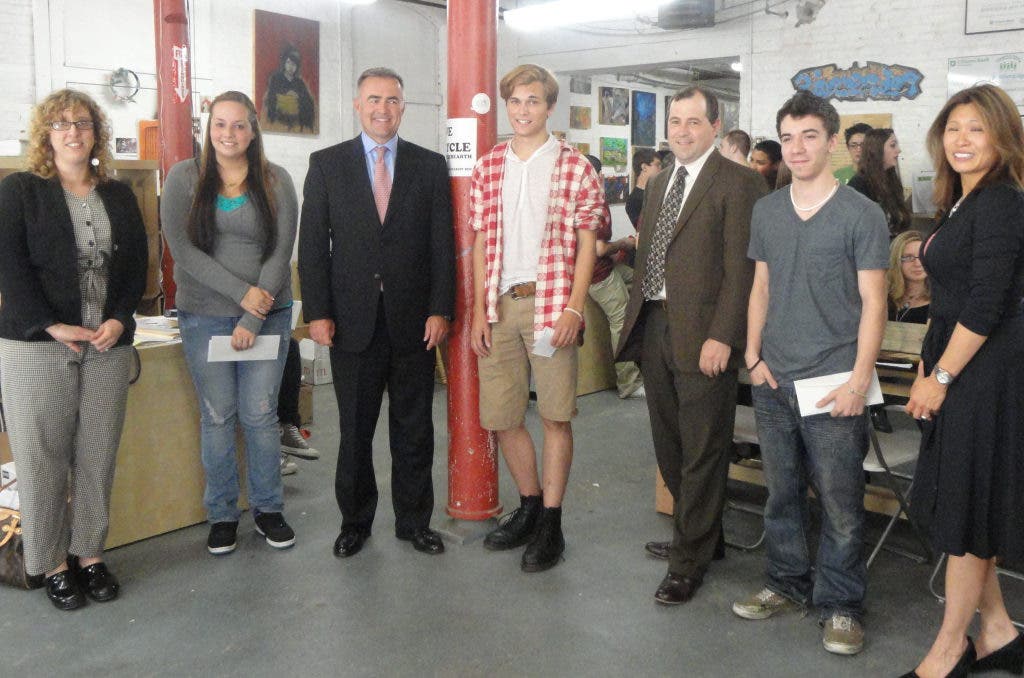 News small post card thumbnail