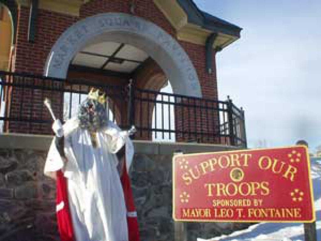 News small post card thumbnail