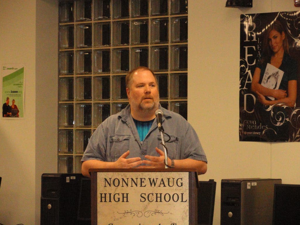 News small post card thumbnail