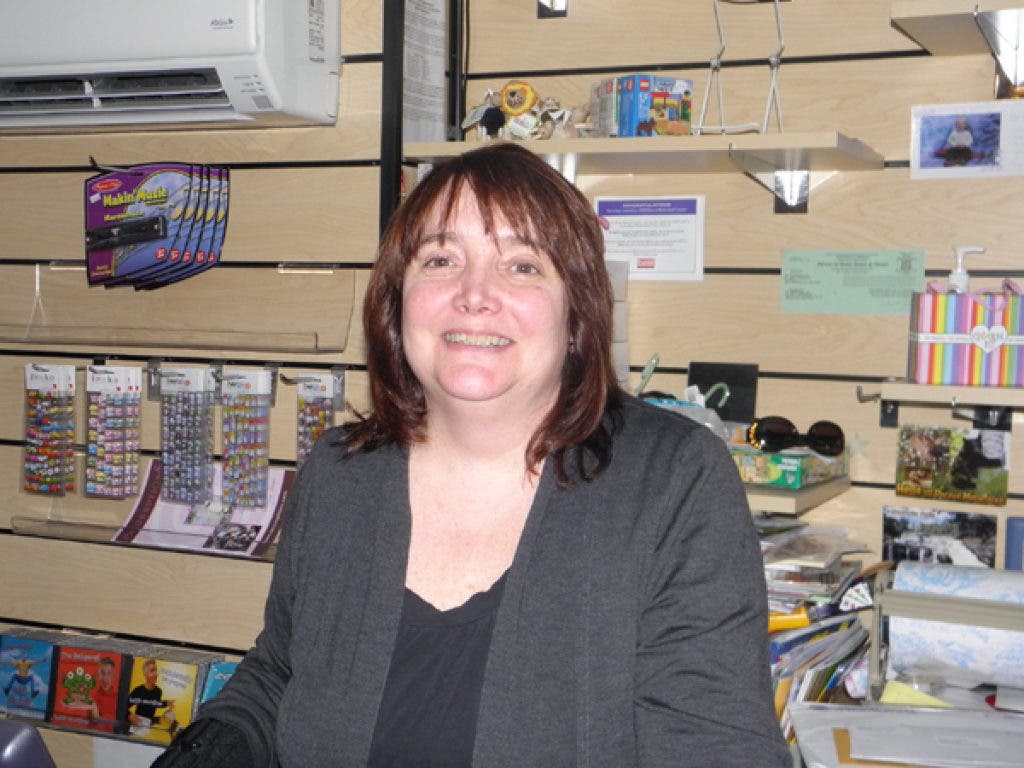 News small post card thumbnail