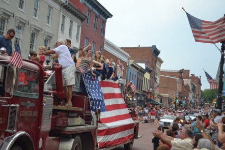 News small post card thumbnail