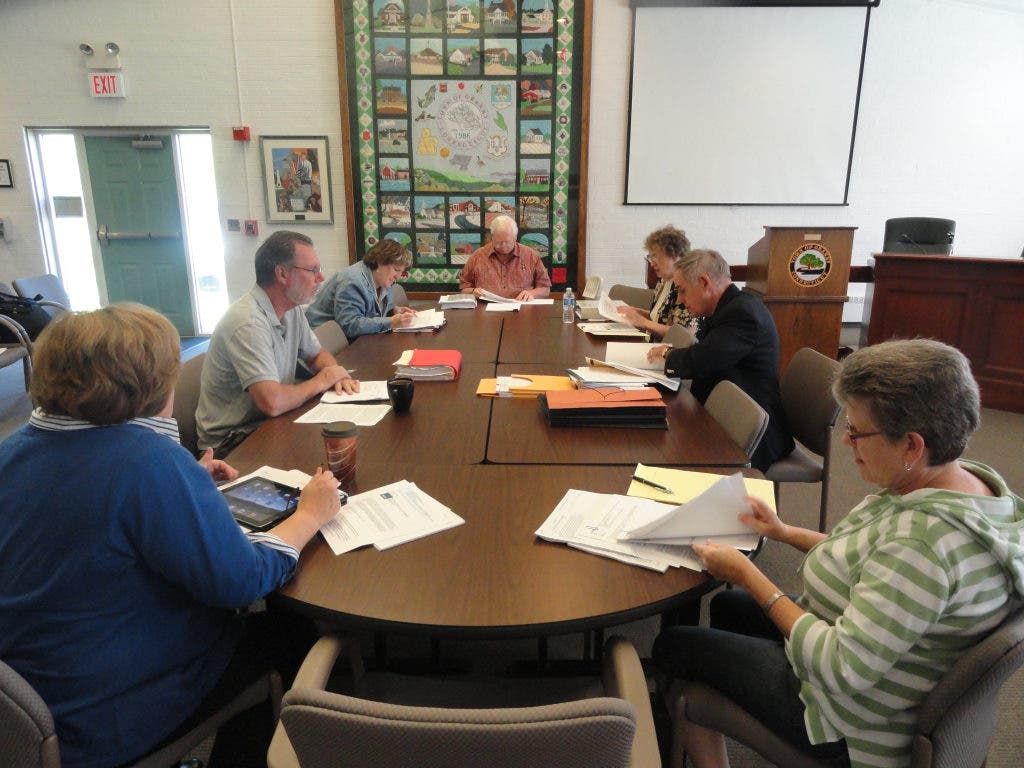 News small post card thumbnail