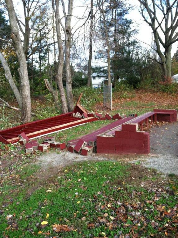 News small post card thumbnail