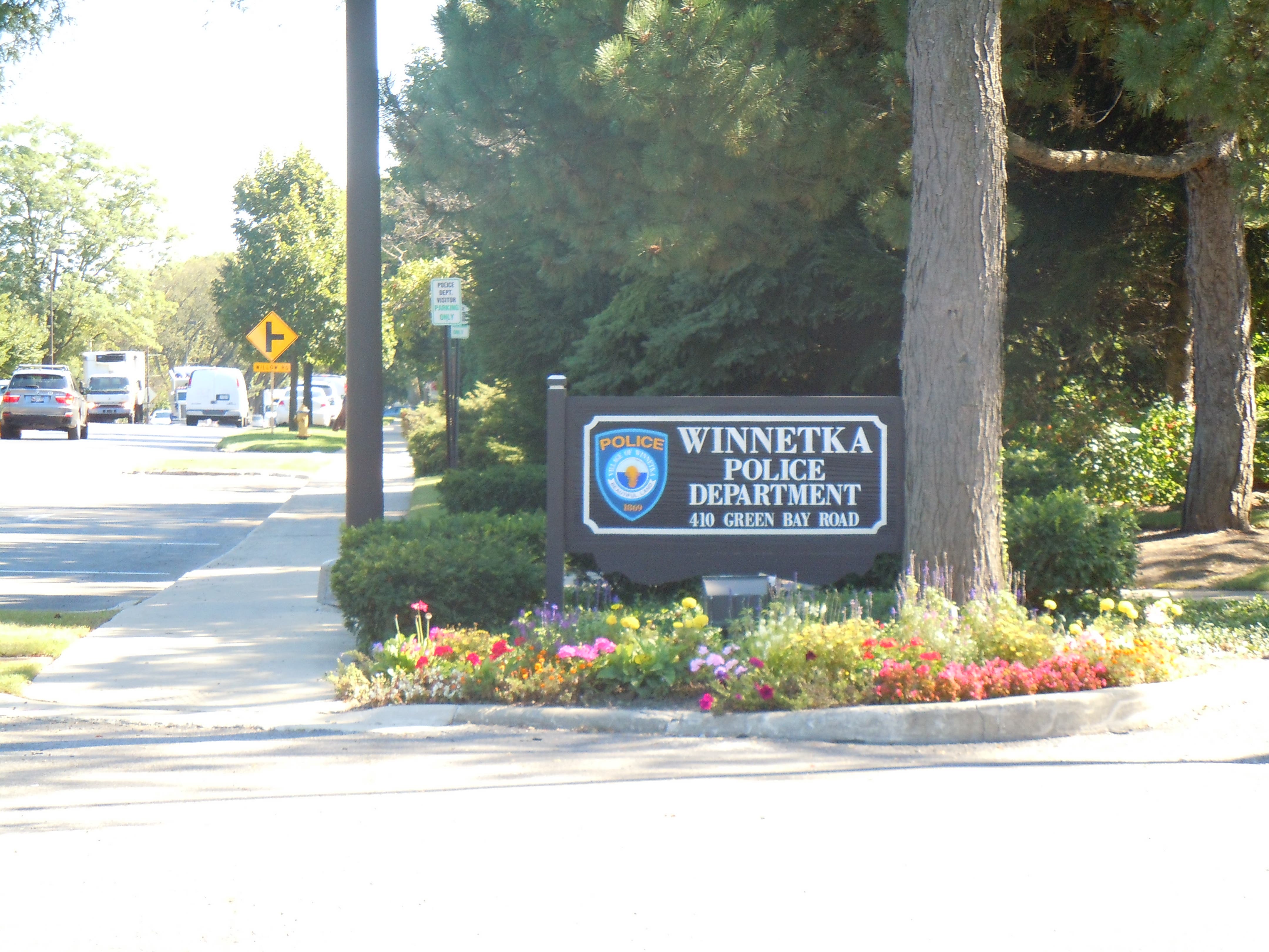 Robbery, Theft and Criminal Damage: Winnetka Blotter