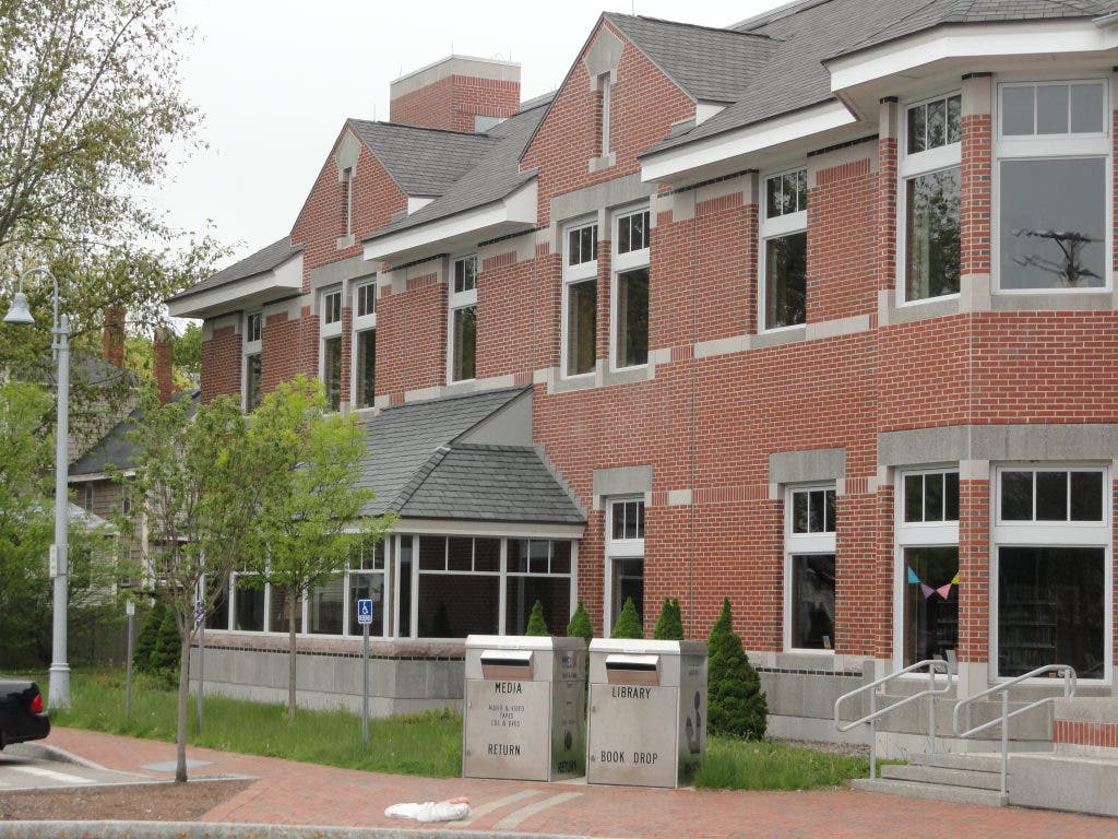 News small post card thumbnail