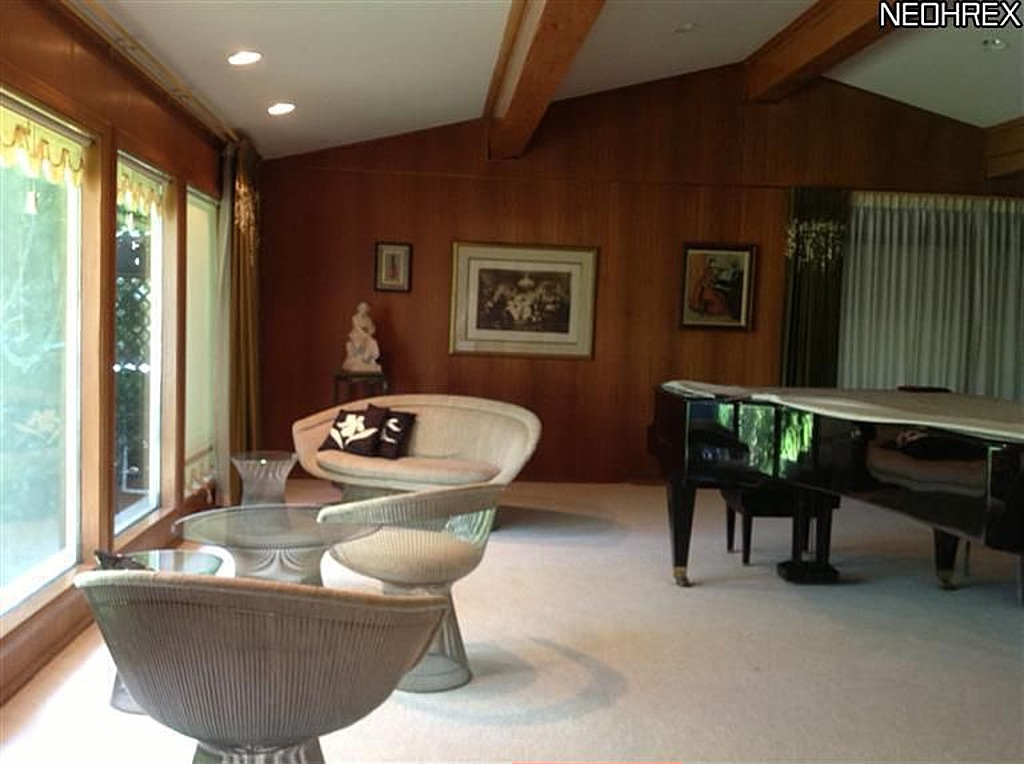 Lush Gardens, Attached Greenhouse, RanchStyle Home For Sale