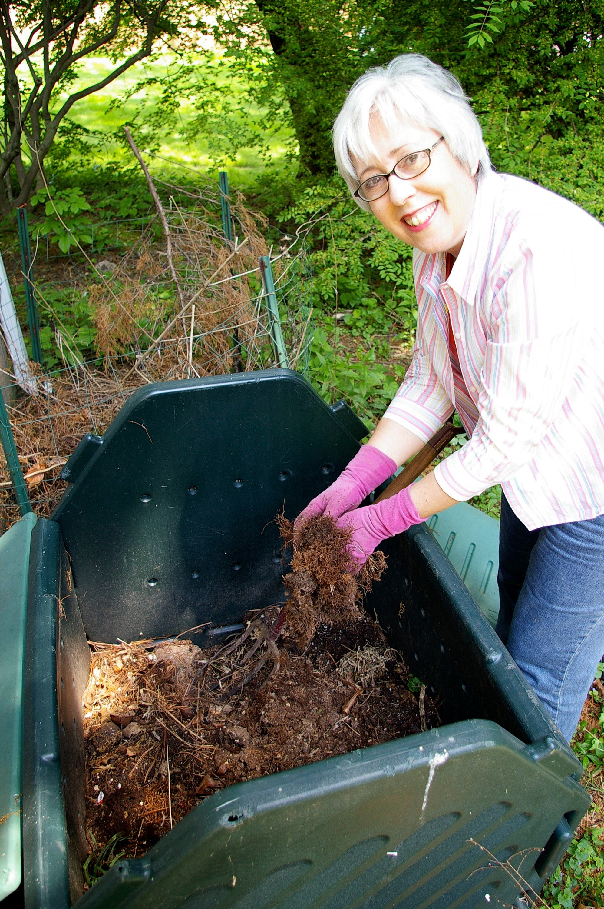 Nature Center to Hold Family Composting Workshop