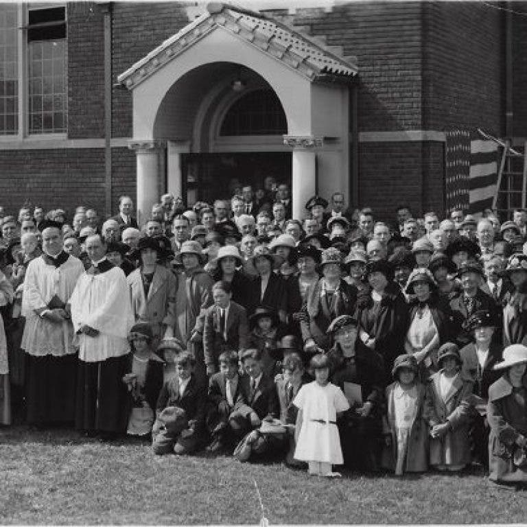 News small post card thumbnail