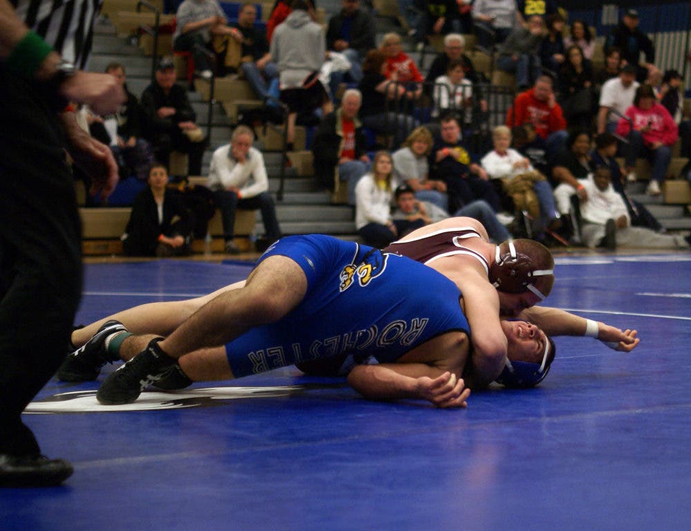 Rochester Wrestlers Dominate Individual Regionals; 12 Going to State