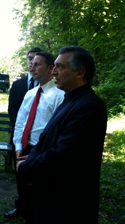 News small post card thumbnail