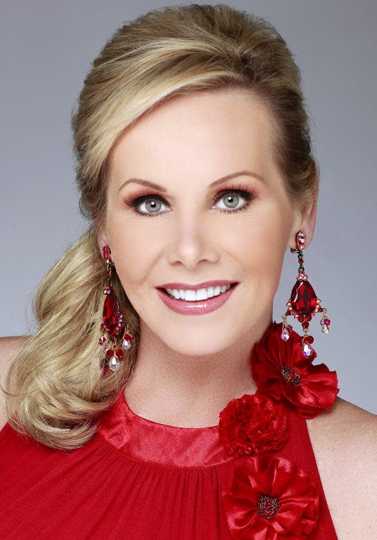 Just 14 Months After A Brain Tumor Edgewater Resident Crowned Mrs 