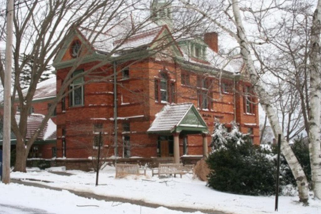 News small post card thumbnail