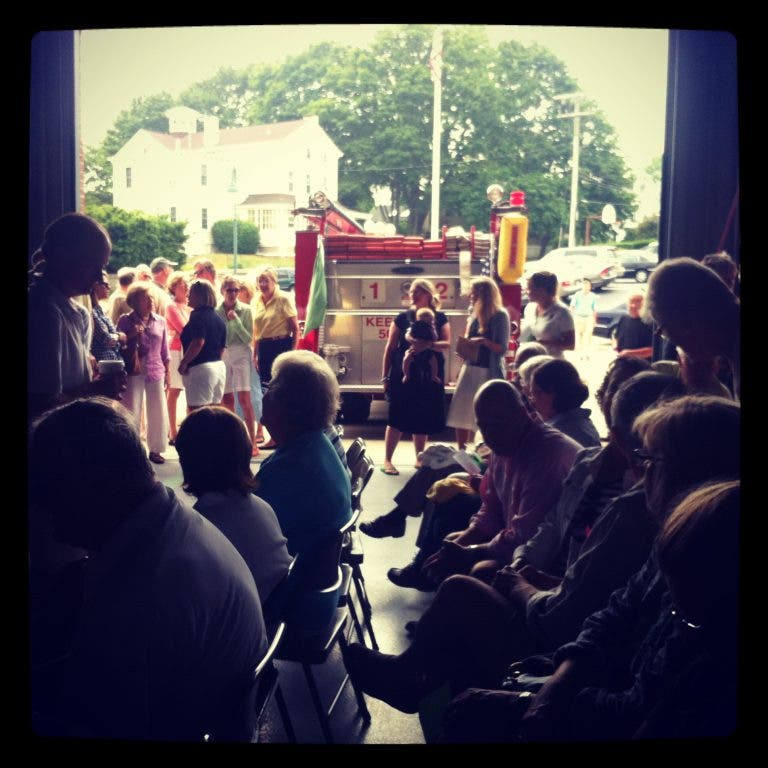 News small post card thumbnail