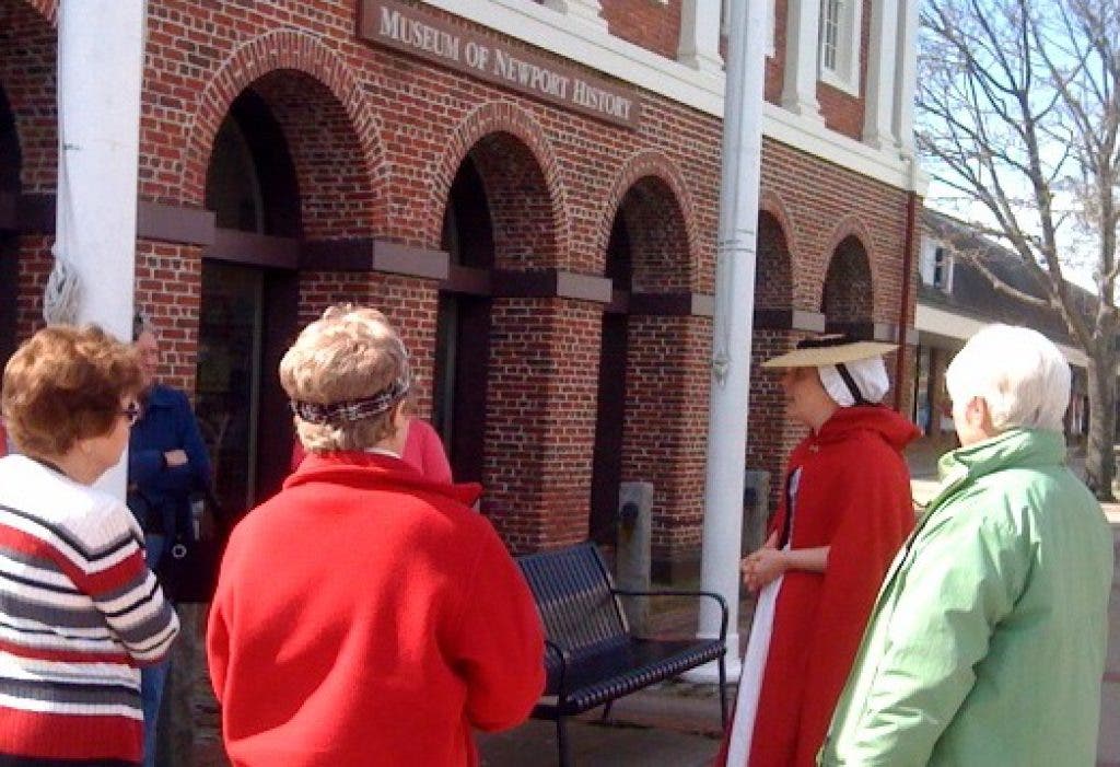 News small post card thumbnail