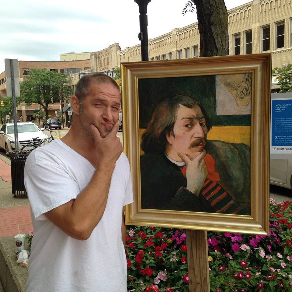 News small post card thumbnail