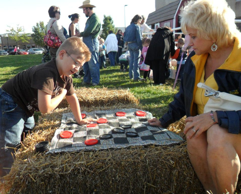 Yeehaw! 'County Fair' Overtakes Farmers Market Wyandotte, MI Patch