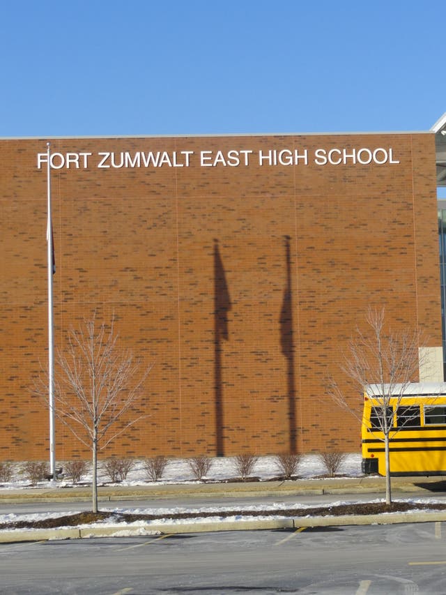 Report 7 Zumwalt East Students Suspended After Sex Act On A Bus St