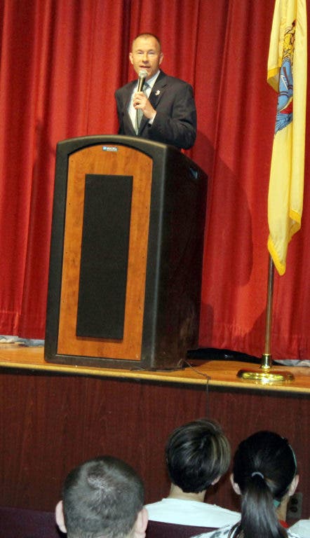 News small post card thumbnail