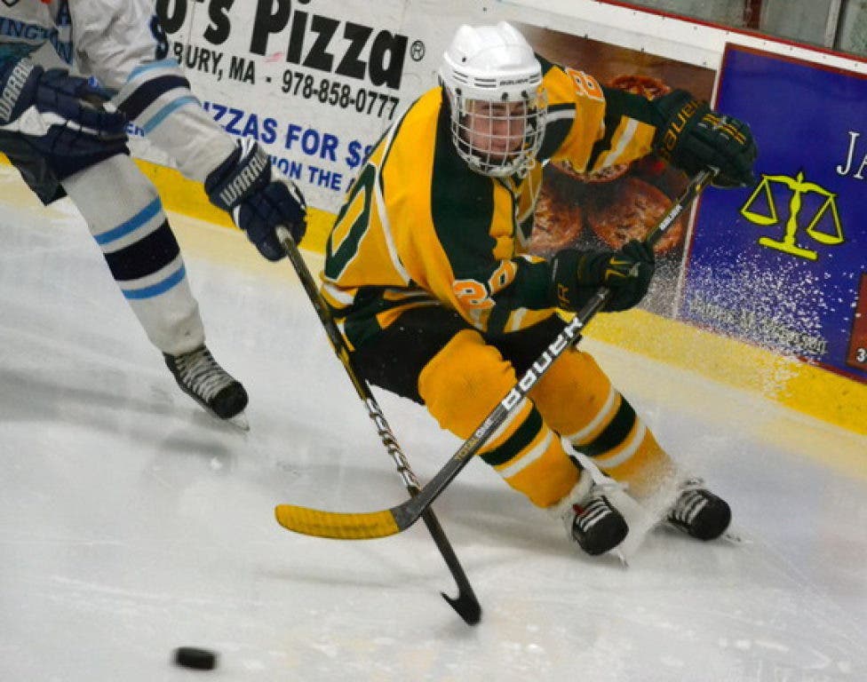 Hornets Hockey Team to Receive MIAA Sportsmanship Award