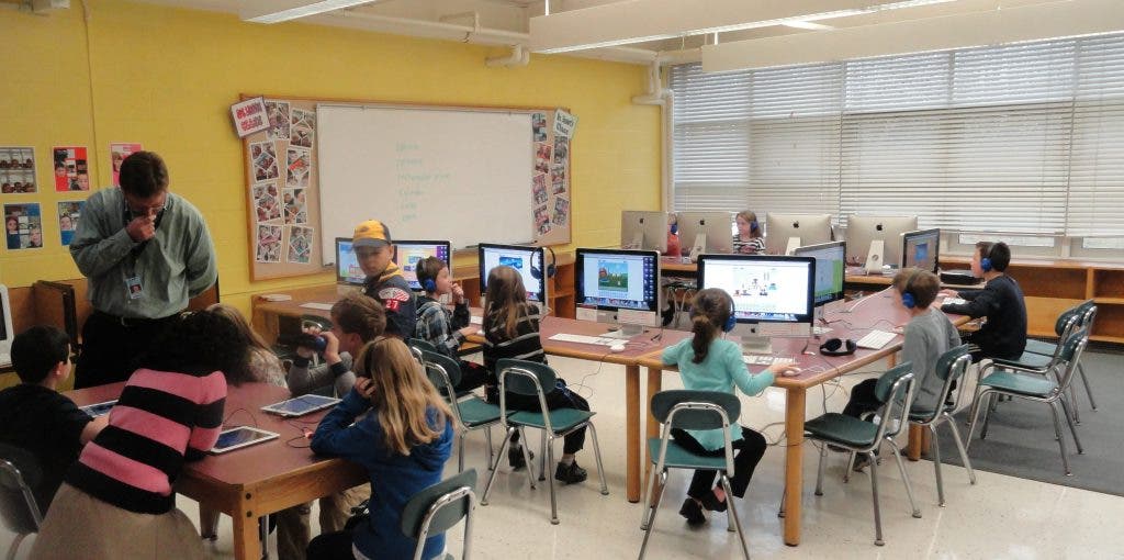 News small post card thumbnail