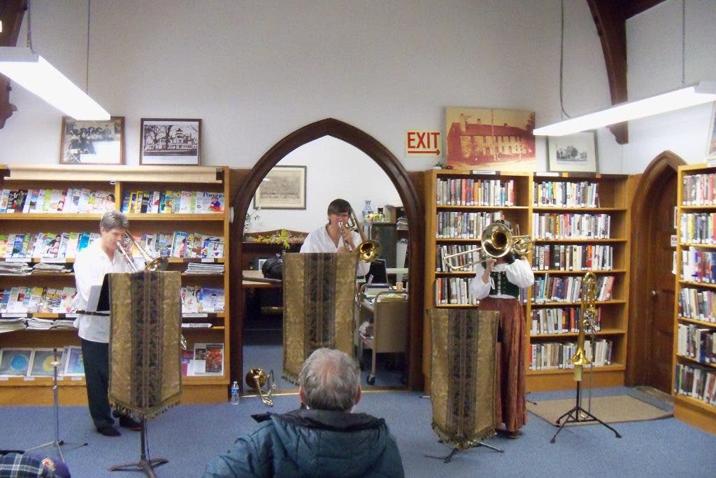 News small post card thumbnail