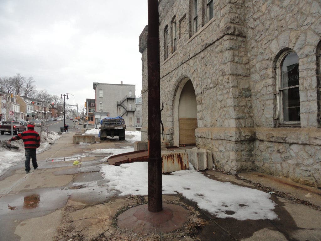 News small post card thumbnail