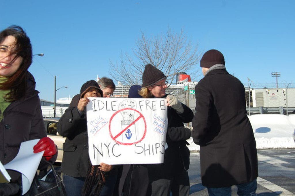 News small post card thumbnail