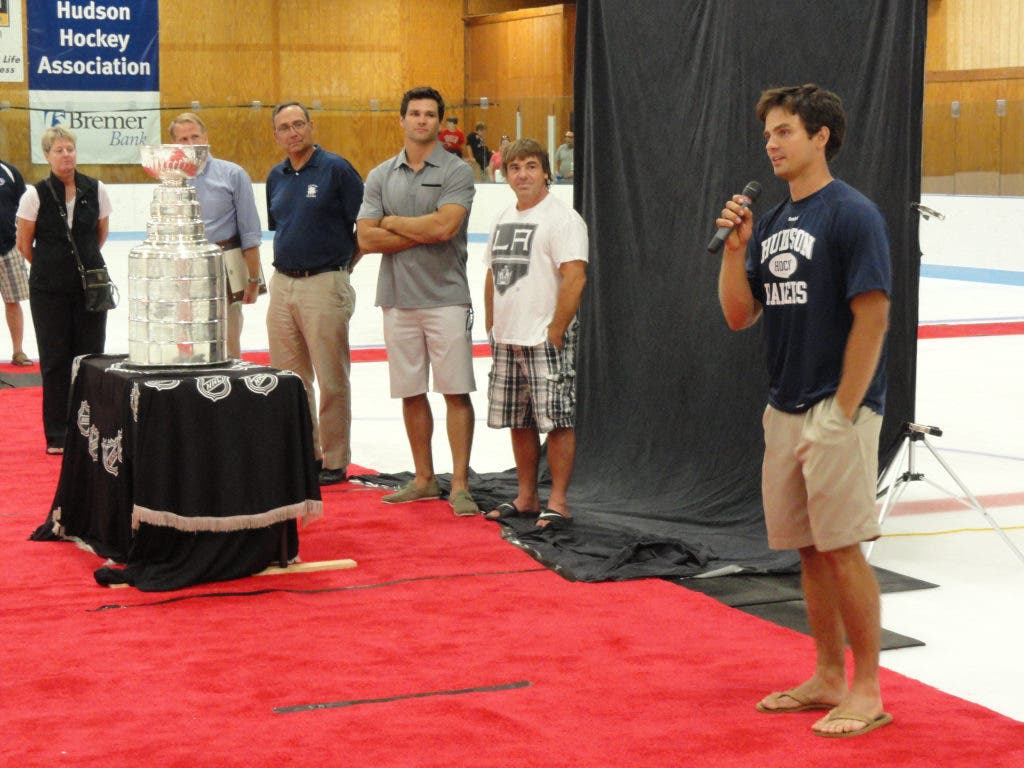 News small post card thumbnail