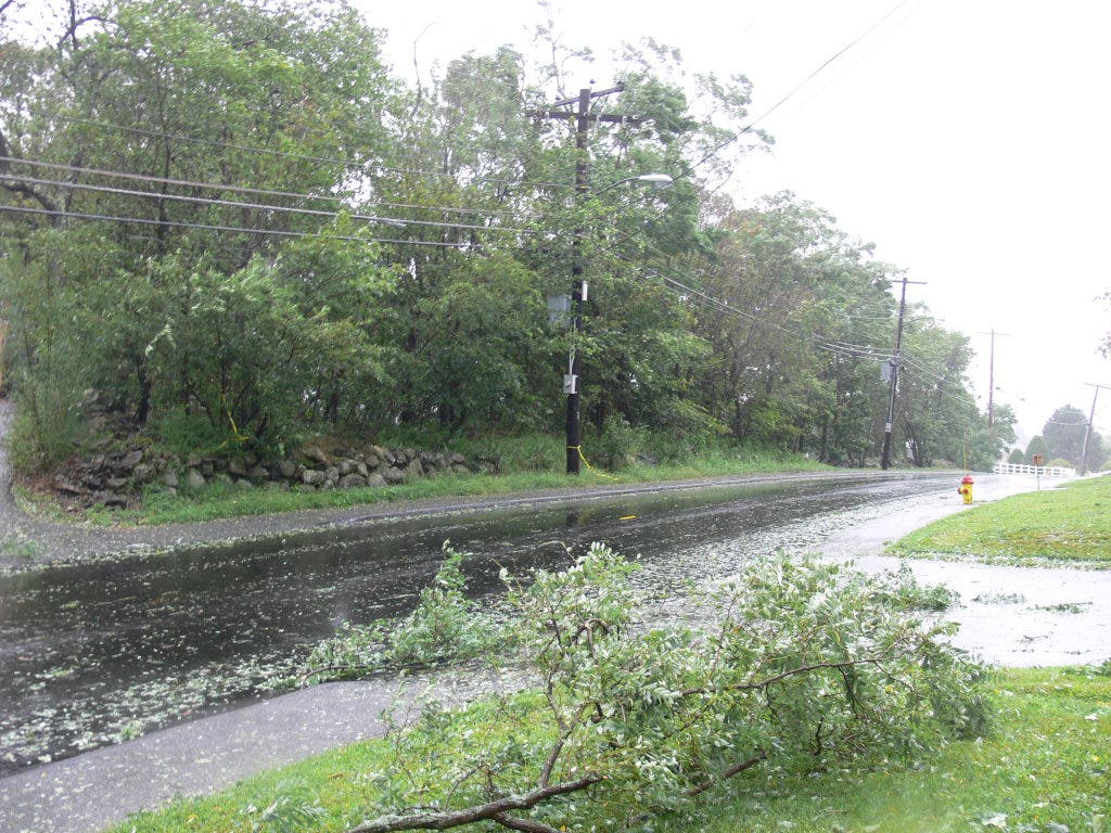 Irene Causes Power Outages Reported in Burlington | Burlington, MA Patch
