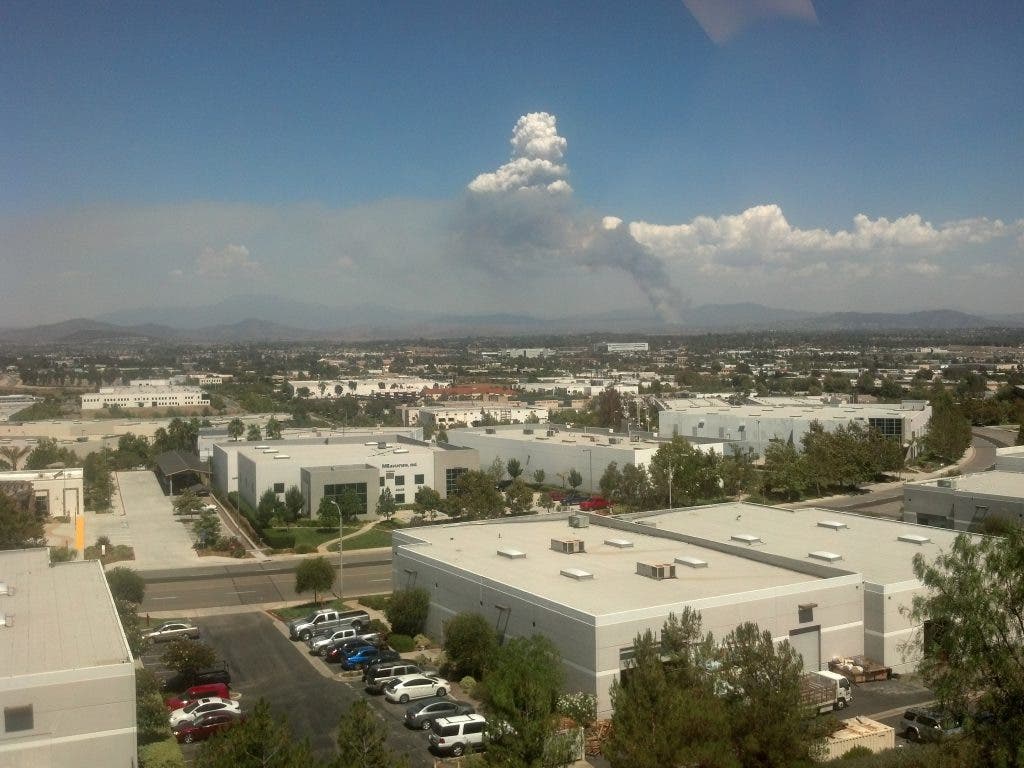 UPDATE: Brush Fire Burning Near Temecula Scorches 3,000 Acres ...