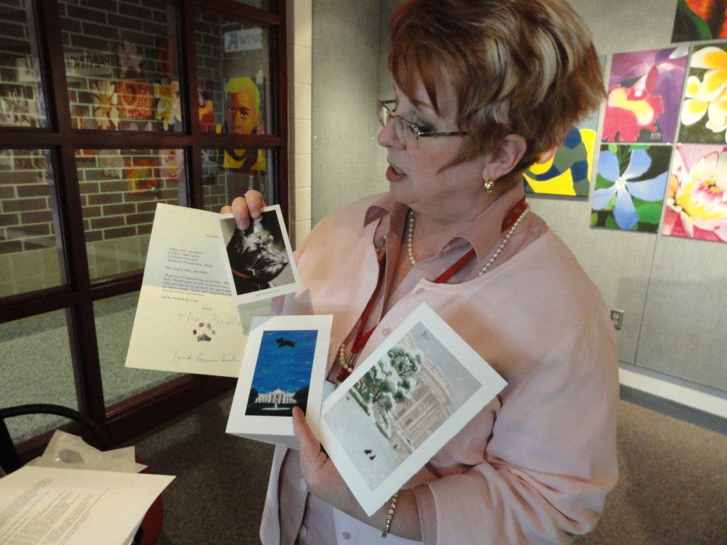 News small post card thumbnail