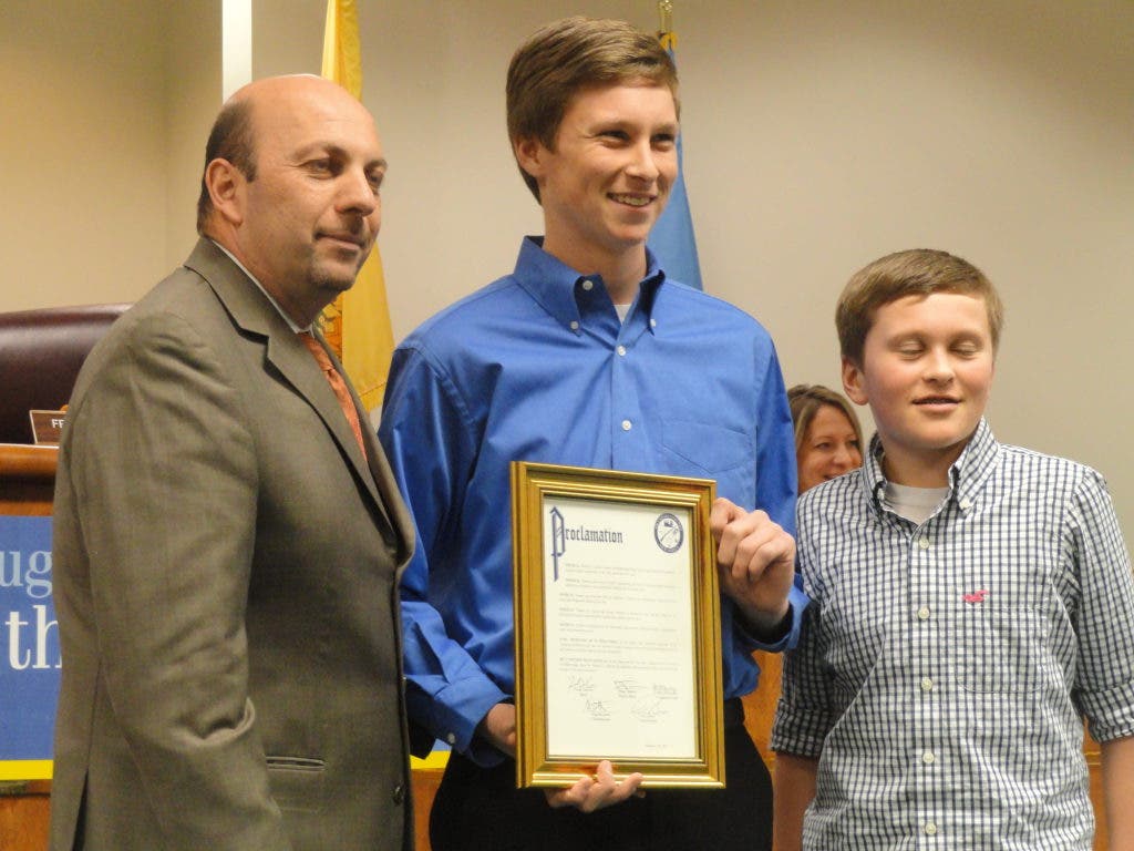 News small post card thumbnail