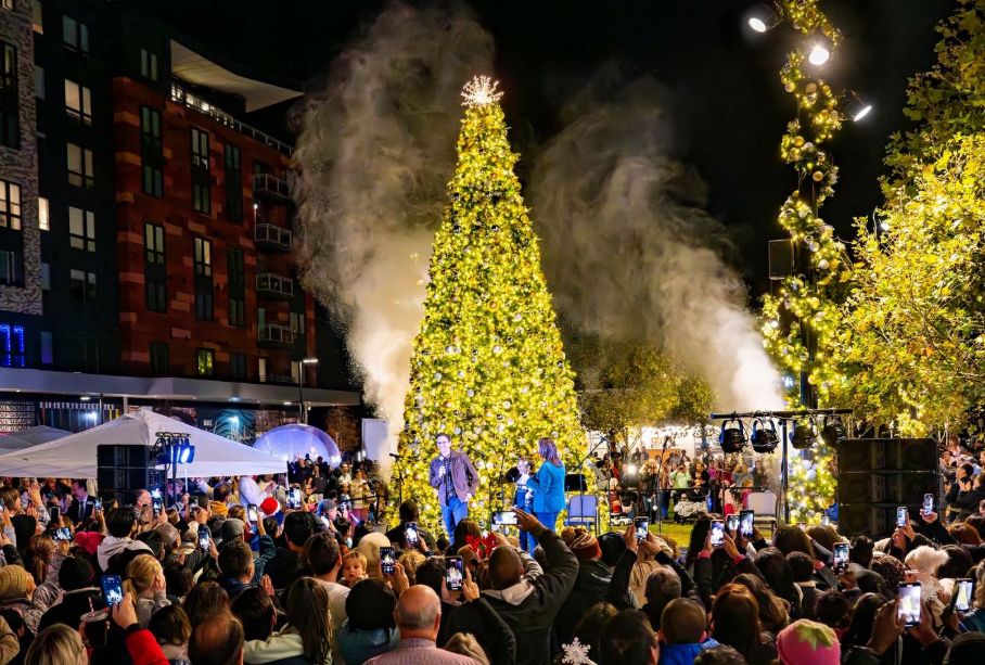 Merriweather District returns with its 5th Annual Tree Lighting and Holiday Market