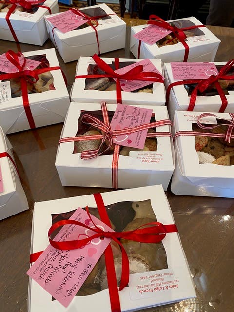 FAMILY VOLUNTEER OPPORTUNITY: Valentine’s Day Treat Boxes