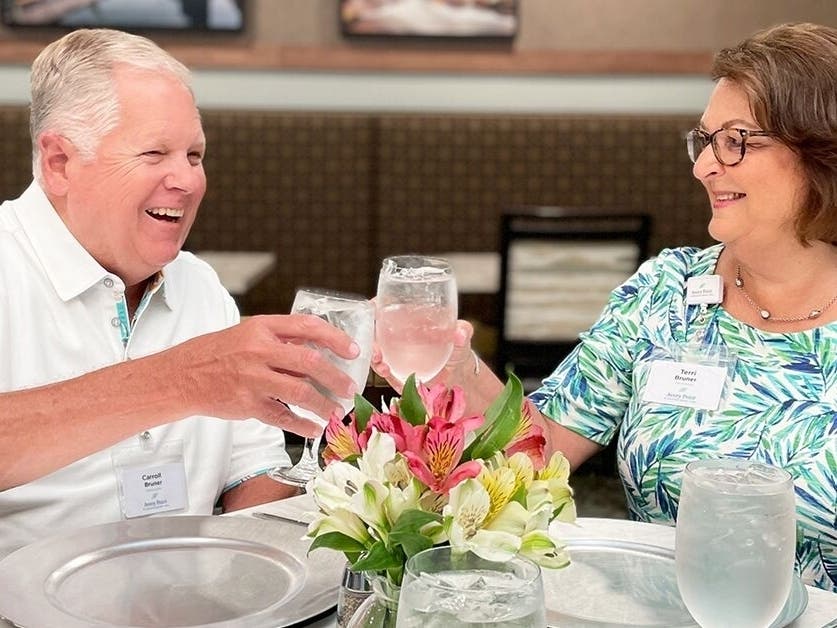 For Carroll and Terri Bruner, moving to Avery Point was a smart financial decision—especially considering all the delicious restaurant meals and other benefits that are covered in their monthly service package!