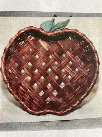 Apple Basket Weaving Workshop 