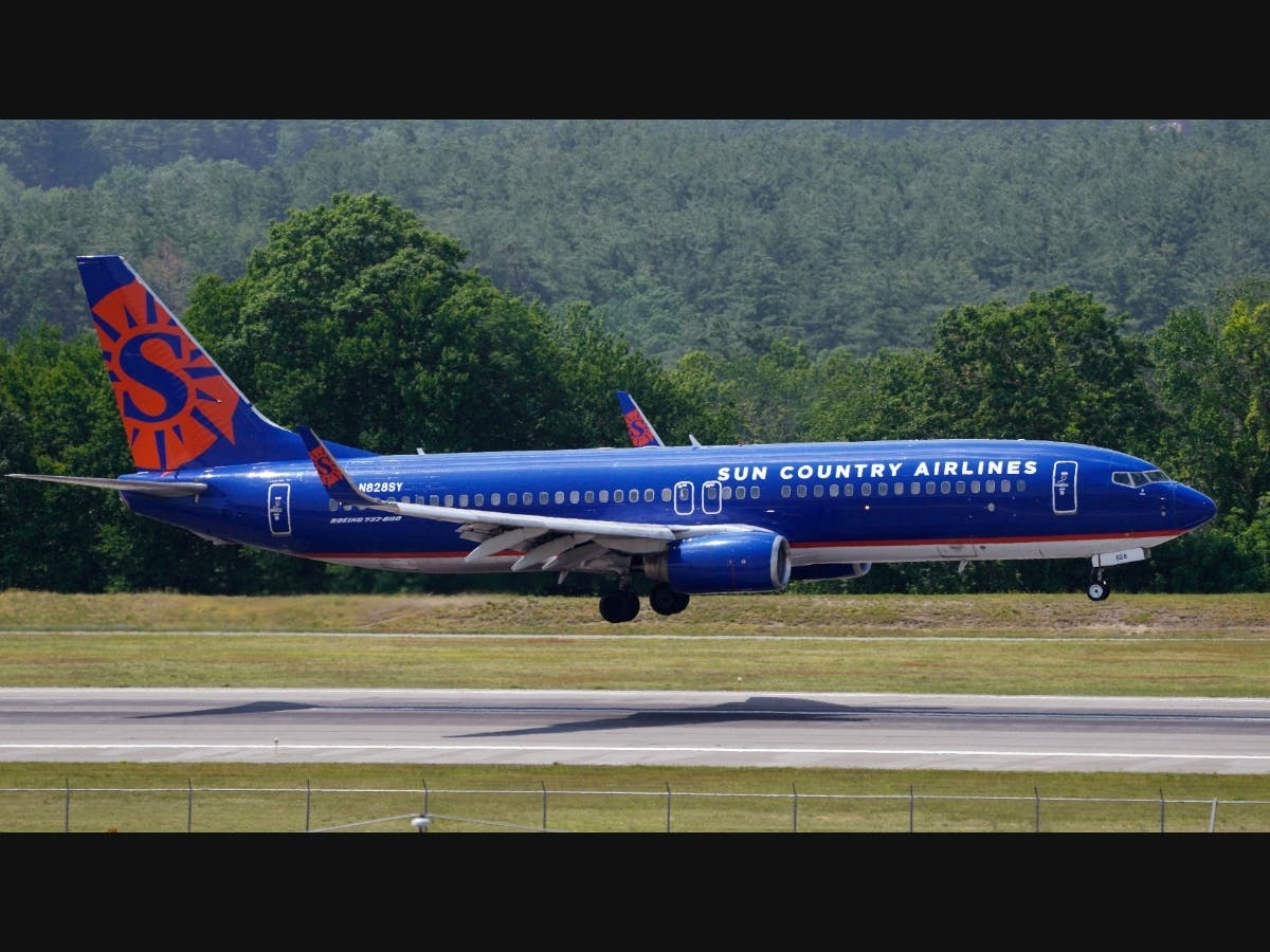 Sun Country Airlines Boeing 737 lands at Manchester Boston Regional Airport, Friday, June 2, 2023, in Manchester, N.H.