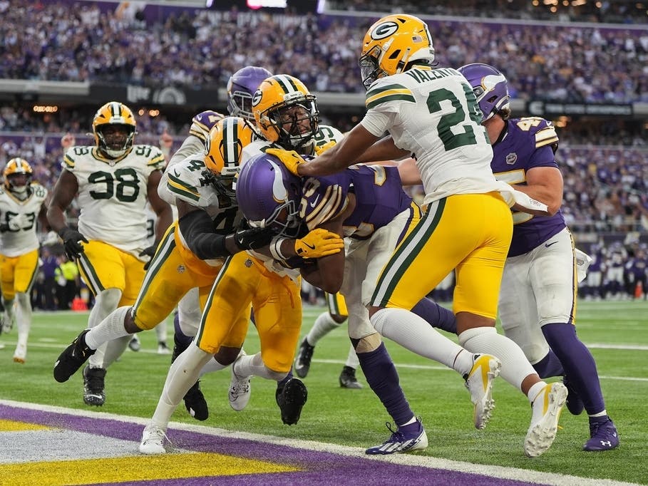 Here's What Vegas Thinks Of Packers At Jets This Week