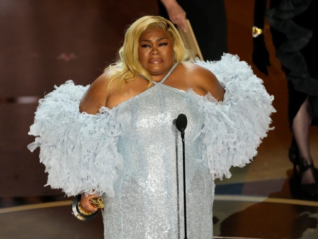 Da'Vine Joy Randolph accepts the award for best performance by an actress in a supporting role for "The Holdovers" during the Oscars on Sunday, March 10, 2024, at the Dolby Theatre in Los Angeles.