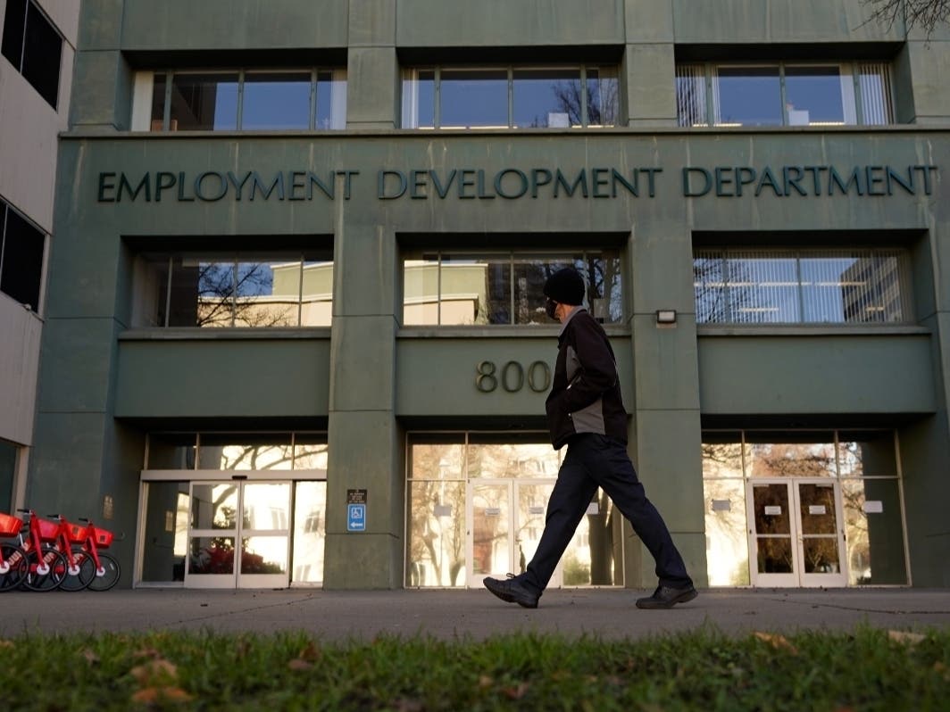 The recession that broke out with onset of the coronavirus pandemic officially ended in April 2021, making it the shortest downturn on record, according to the committee of economists that determines when recessions begin and end.