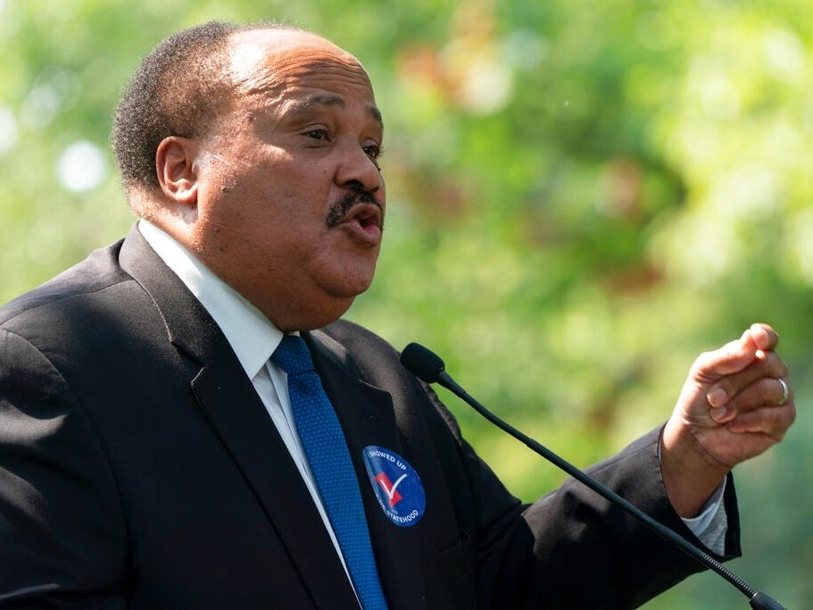 As communities across the nation prepare to mark the birthday of the Rev. Martin Luther King, Jr., some members of his family are spending it in conservative-leaning Arizona to mobilize support for languishing federal voting rights legislation.